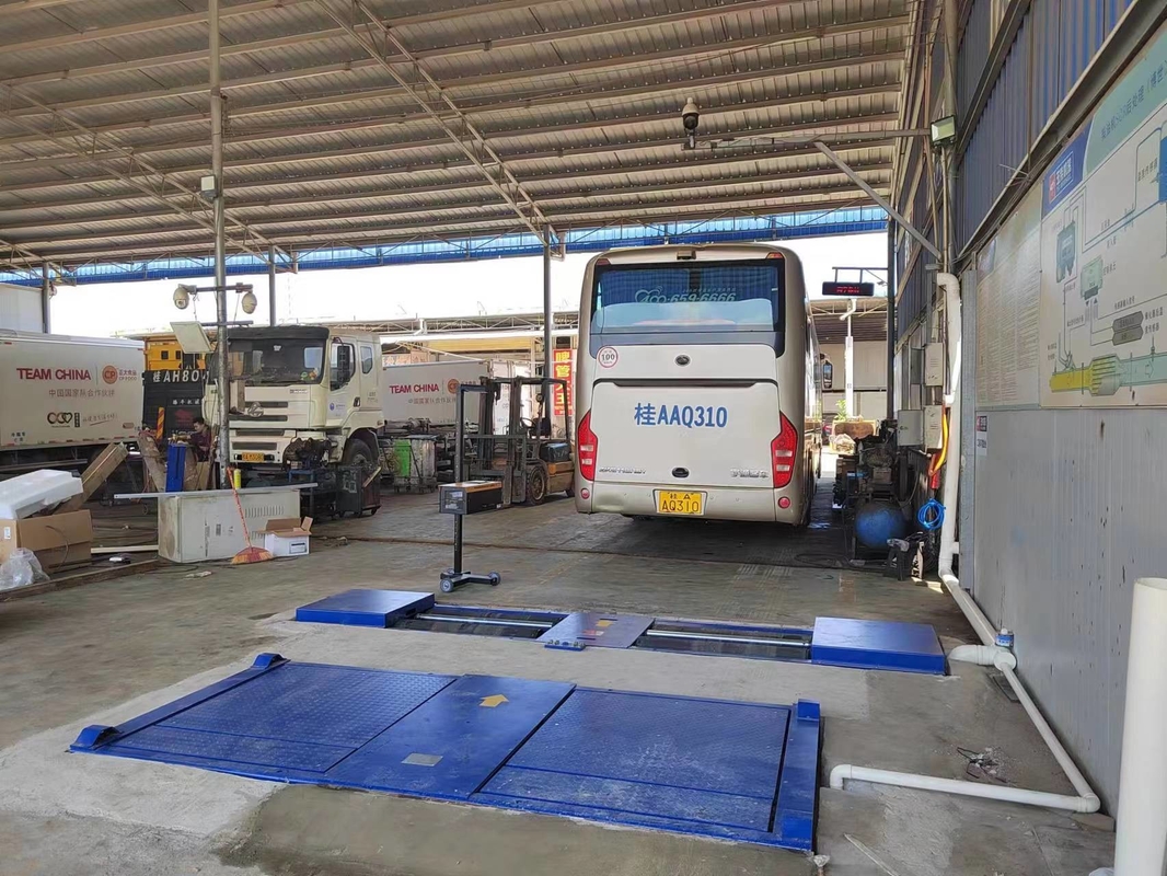 Cartesykj 15T 車両の二次整備および試験車線 軸負荷の横滑りテスト付きのロールブレーキテスト