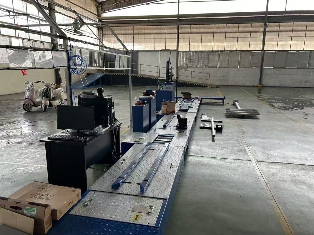 CTMT-300B 地下での動作のために特別に設計された3つの3000ワットの冷却ファンを持つカスタマイズされた総合型オートバイテスト機