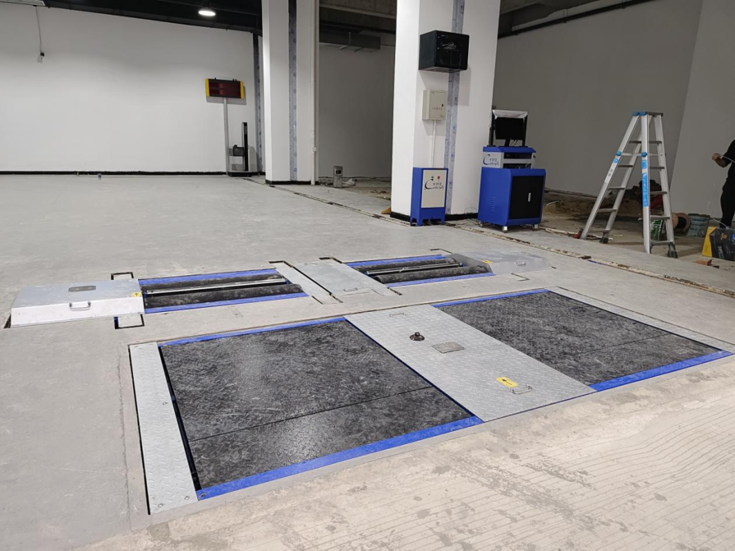 車両検査装置 CTFZ-15JZ ローラーブレーキ試験器 反対力タイプ 自動車ブレーキ試験器 リフト付き